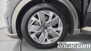 Genesis GV60, 2022 — миниатюра 5