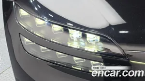 Genesis GV60, 2022 — миниатюра 8