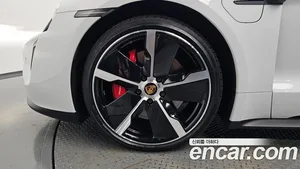 Porsche Taycan, 2023 — миниатюра 4