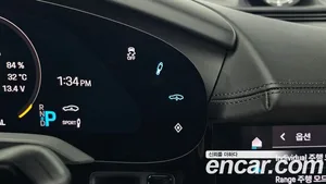 Porsche Taycan, 2023 — миниатюра 22