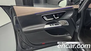 Mercedes-Benz EQE, 2023 — миниатюра 13