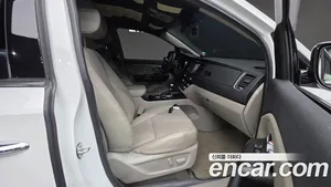 Kia Carnival, 2020 — миниатюра 13