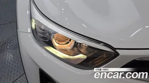 Kia Stonic, 2017 — миниатюра 8