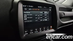 Jeep Renegade, 2021 — миниатюра 27