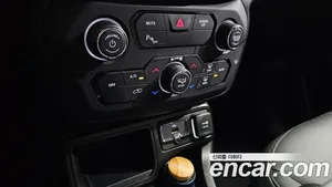 Jeep Renegade, 2021 — миниатюра 30