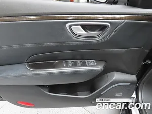 Renault SM6, 2016 — миниатюра 20