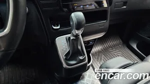 Hyundai Staria, 2023 — миниатюра 9