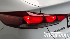 Hyundai Avante, 2017 — миниатюра 9