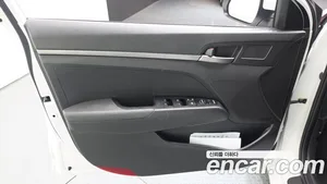Hyundai Avante, 2017 — миниатюра 14