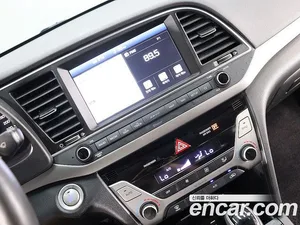 Hyundai Avante, 2017 — миниатюра 9