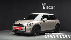 Mini Cooper, 2023 — миниатюра 1
