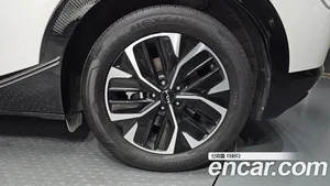 Kia EV6, 2023 — миниатюра 6
