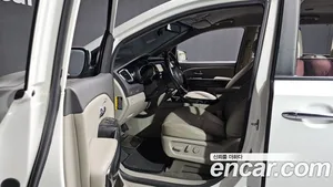 Kia Carnival, 2015 — миниатюра 13