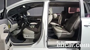 Kia Carnival, 2015 — миниатюра 23