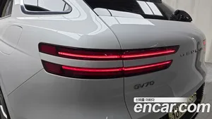 Genesis GV70, 2022 — миниатюра 9