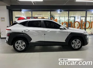 Hyundai Kona, 2023 — миниатюра 3