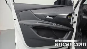 Peugeot 5008, 2021 — миниатюра 15