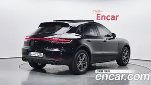 Porsche Macan, 2021 — миниатюра 2