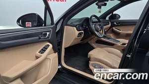 Porsche Macan, 2021 — миниатюра 10