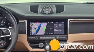 Porsche Macan, 2021 — миниатюра 15