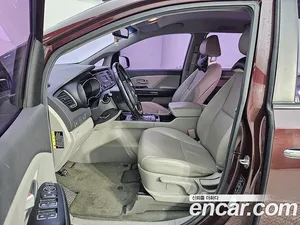 Kia Carnival, 2015 — миниатюра 8