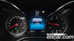 Mercedes-Benz V-Class, 2021 — миниатюра 11