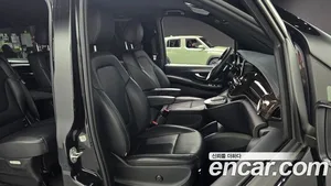 Mercedes-Benz V-Class, 2021 — миниатюра 13