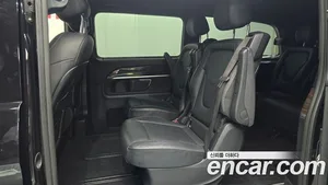 Mercedes-Benz V-Class, 2021 — миниатюра 18