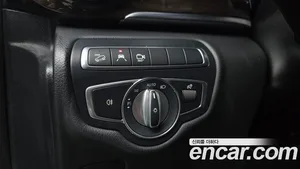 Mercedes-Benz V-Class, 2021 — миниатюра 20