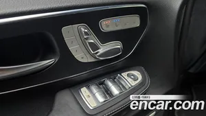 Mercedes-Benz V-Class, 2021 — миниатюра 23
