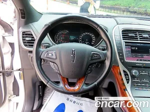 Lincoln MKX, 2016 — миниатюра 8