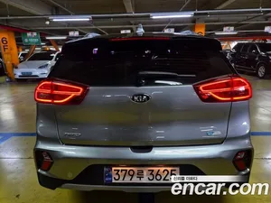 Kia Niro, 2020 — миниатюра 5