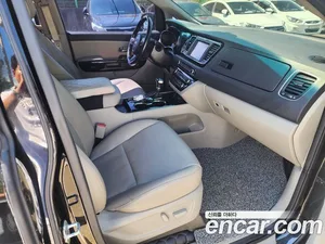 Kia Carnival, 2018 — миниатюра 10