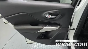 Jeep Cherokee, 2017 — миниатюра 15