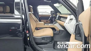 Land Rover Defender, 2025 — миниатюра 17