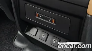Land Rover Defender, 2025 — миниатюра 25