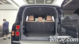 Land Rover Defender, 2025 — миниатюра 26