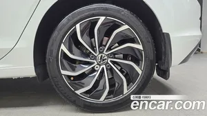 Volkswagen Golf, 2022 — миниатюра 6