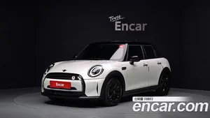 Mini Cooper, 2024 — миниатюра 1
