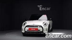 Mini Cooper, 2024 — миниатюра 3