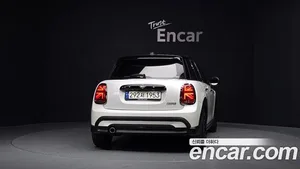 Mini Cooper, 2024 — миниатюра 4