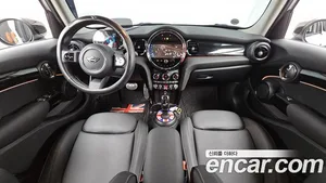 Mini Cooper, 2024 — миниатюра 10