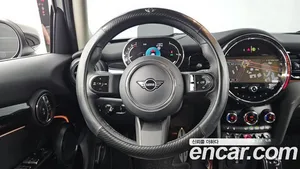 Mini Cooper, 2024 — миниатюра 19