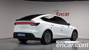 Tesla Model Y, 2026 — миниатюра 1