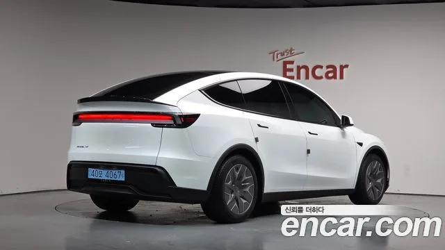 Tesla Model Y, 2026 — фото автомобиля из Кореи