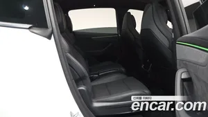 Tesla Model Y, 2026 — миниатюра 16