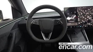 Tesla Model Y, 2026 — миниатюра 18