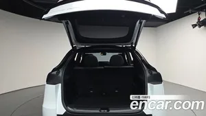 Tesla Model Y, 2026 — миниатюра 25