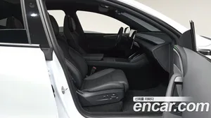 Tesla Model Y, 2026 — миниатюра 15
