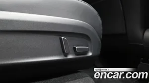 Tesla Model Y, 2026 — миниатюра 27